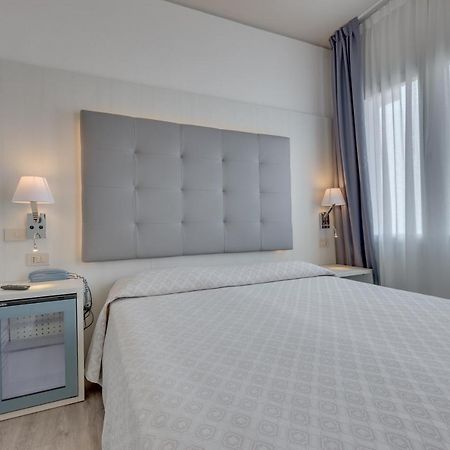 Hotel Austria Каорле Экстерьер фото