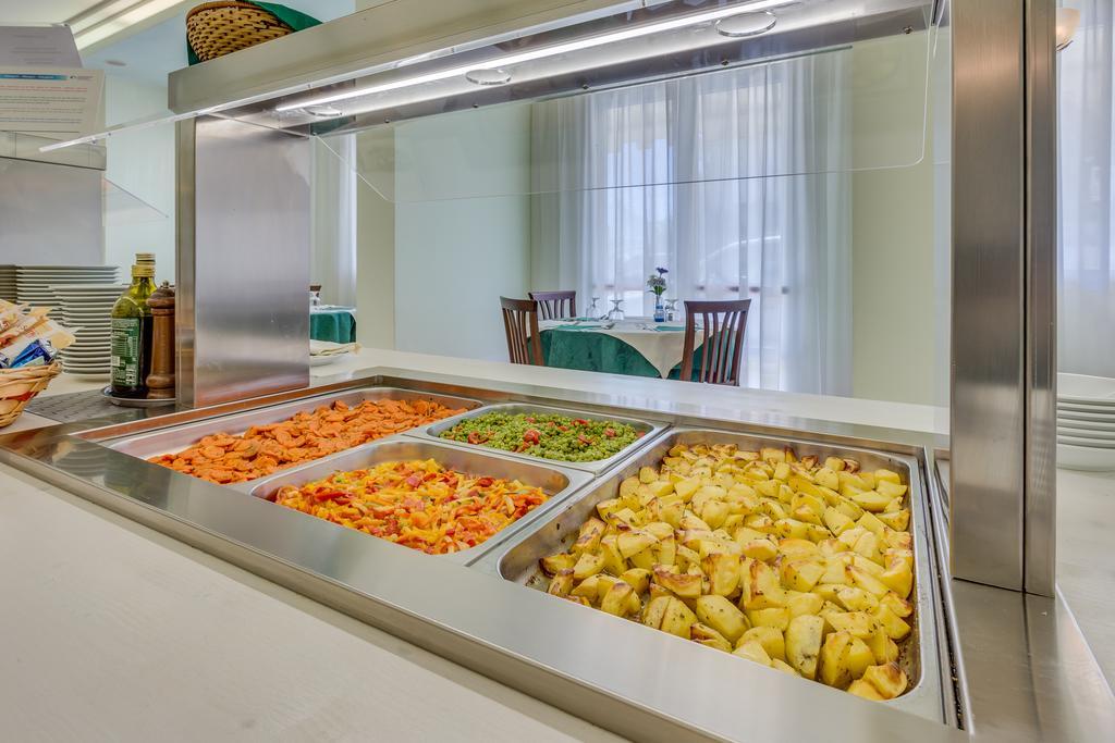 Hotel Austria Каорле Экстерьер фото