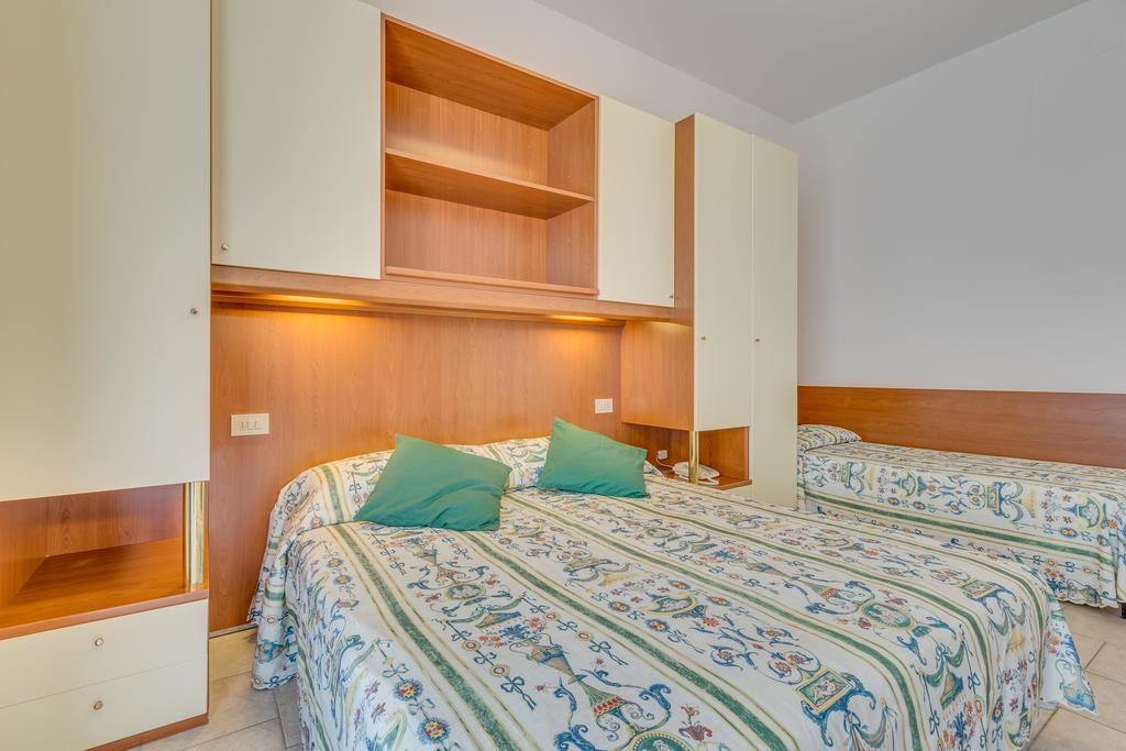 Hotel Austria Каорле Экстерьер фото