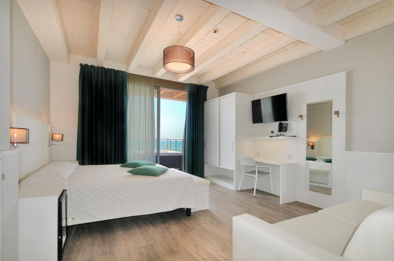 Hotel Austria Каорле Экстерьер фото