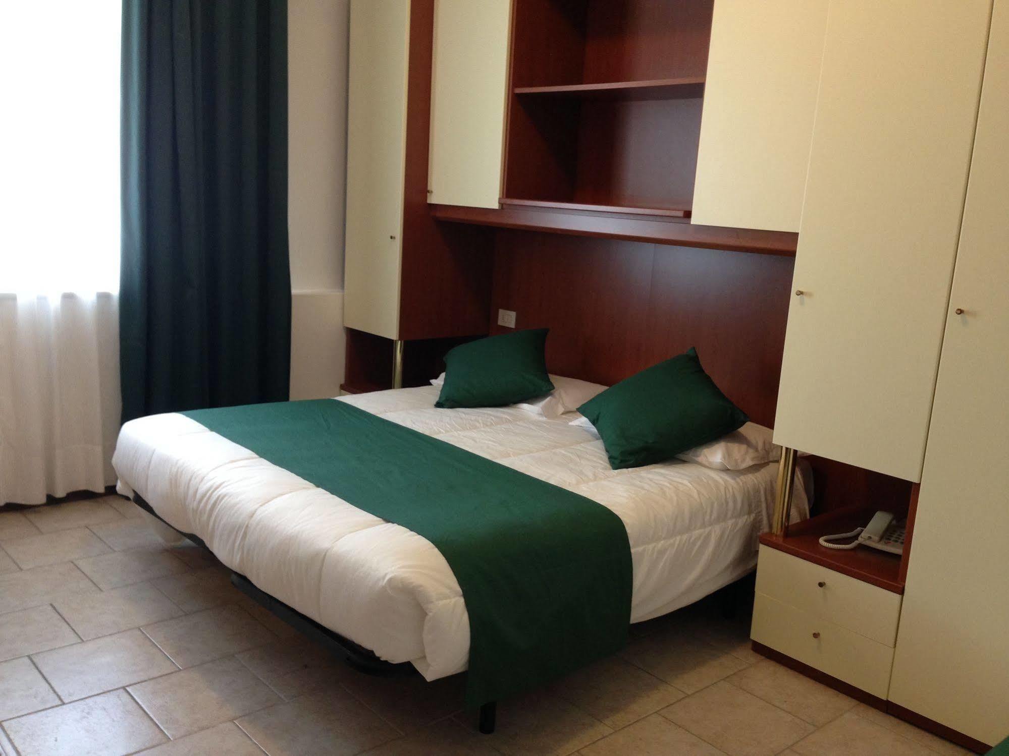 Hotel Austria Каорле Экстерьер фото