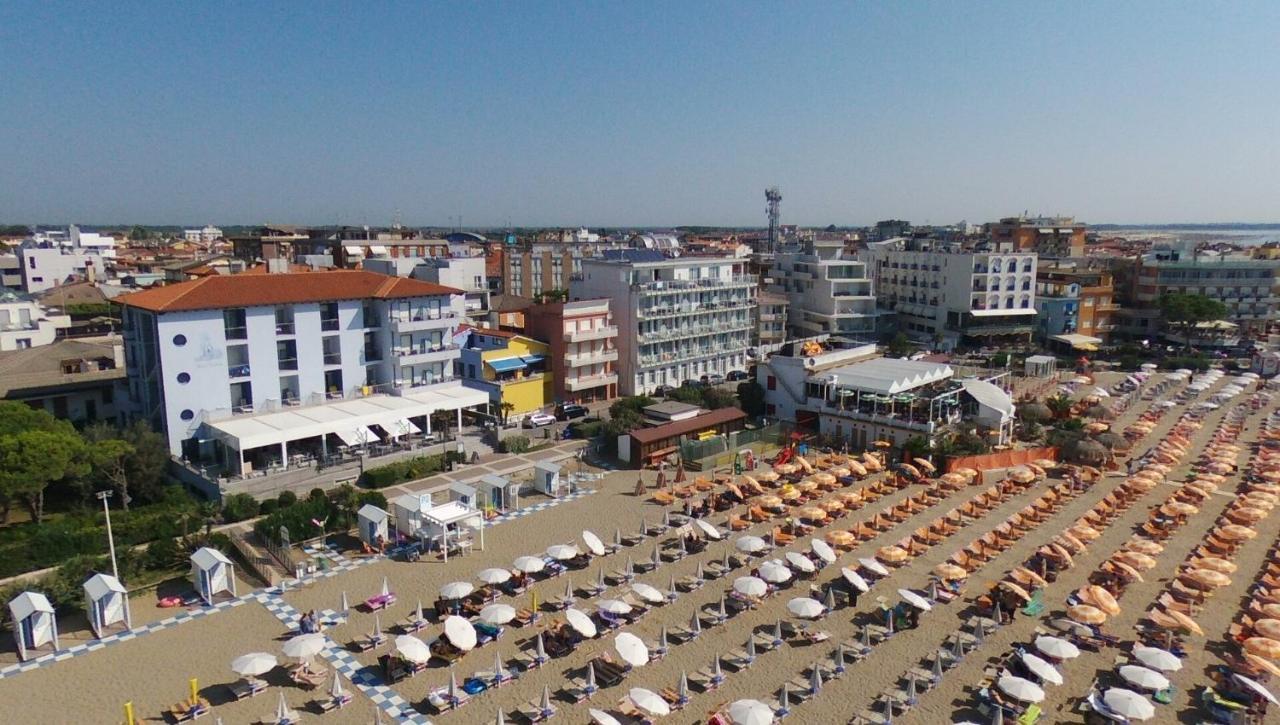 Hotel Austria Каорле Экстерьер фото