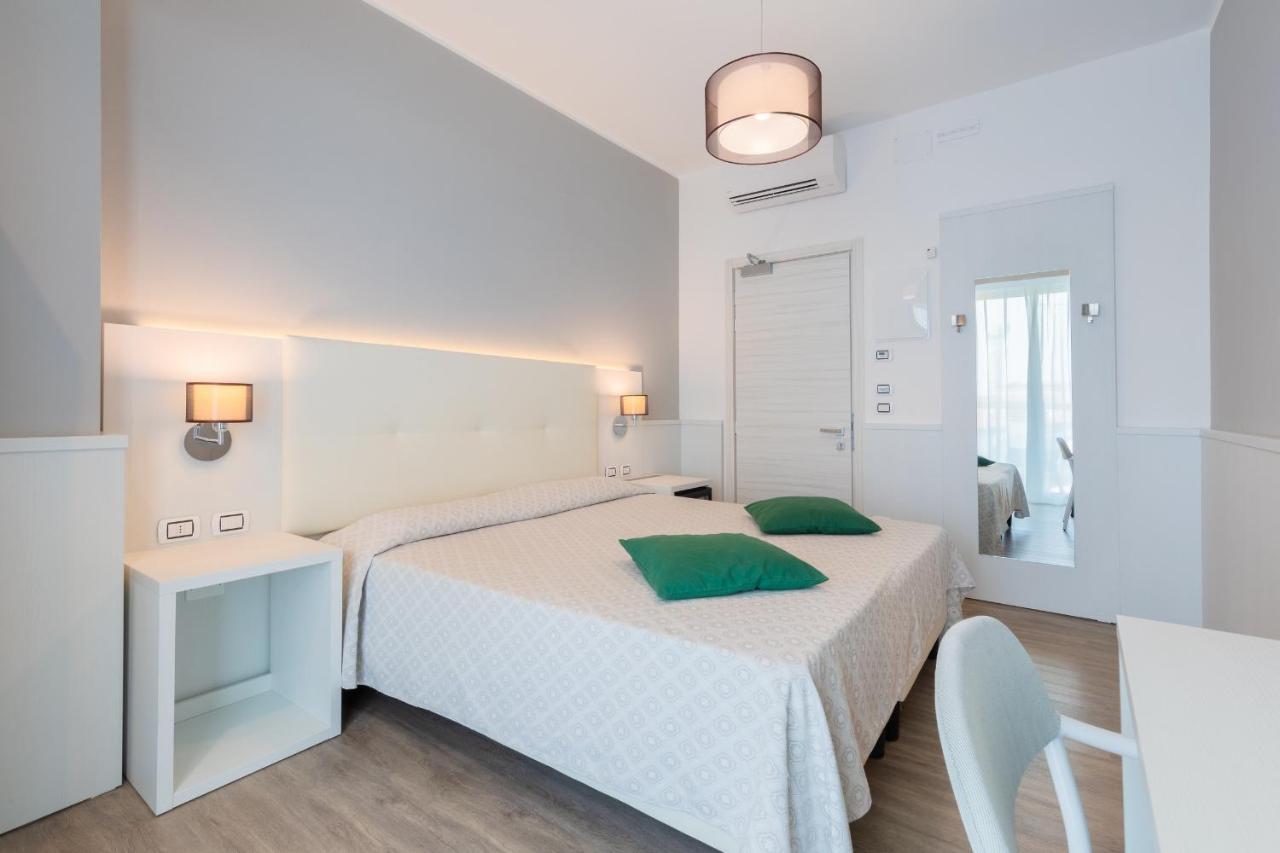 Hotel Austria Каорле Экстерьер фото