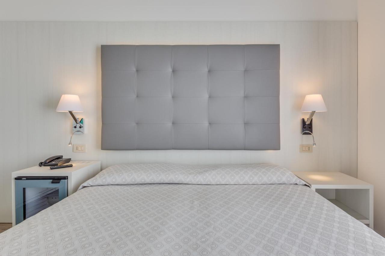 Hotel Austria Каорле Экстерьер фото
