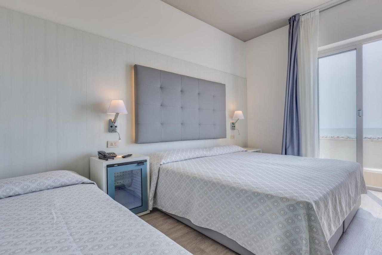 Hotel Austria Каорле Экстерьер фото
